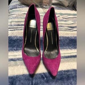 Dolce Vita Fuchsia Suede Pointed Toe Pumps